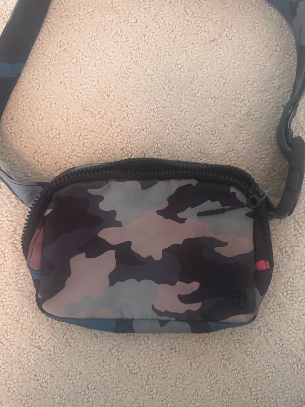 lululemon athletica Camo Belt Bag - Black, Gray, Pink, Blue